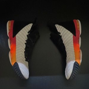 LeBron 16